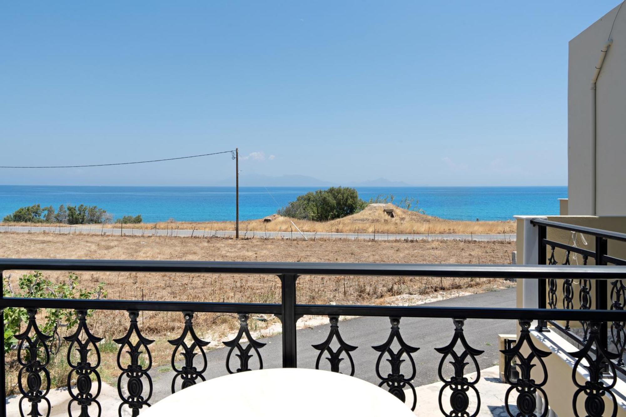 Athina Seaside Apartment Kardamena  Exterior photo